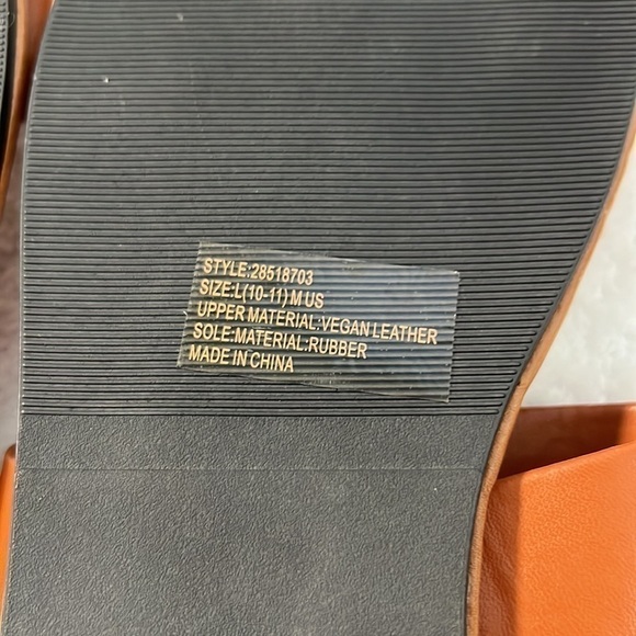 NWOT Bobbie Brooks vegan leather sandals size L 10-11 - Picture 5 of 5